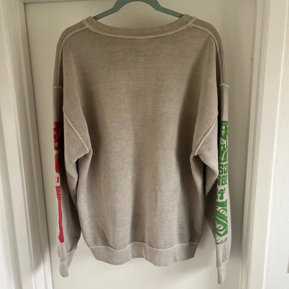 Urban outfitters sweater - Picture 4 of 5